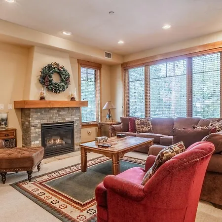 Villa Upscale 4 Bed, 3 Bath At The Woodwinds With Amazing Mountain Views And Golf Course Access And Private Hot Tub And Garage Sleeps 10